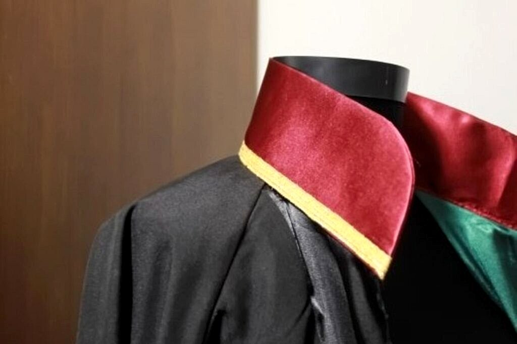 Avukat olan davacı hakkında soruşturma izni verilmesine dair işlemin niteliği