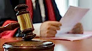 İDARENİN MAHKEME KARARINI UYGULAMA ZORUNLULUĞU